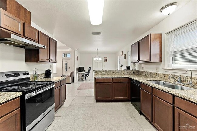 4208 Sabine Ave in Brownsville, TX - Building Photo - Building Photo