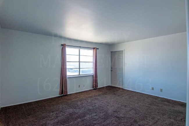 403 W 9th St in Coffeyville, KS - Building Photo - Building Photo