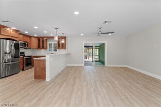 54 Liberty Ln in Naples, FL - Building Photo - Building Photo