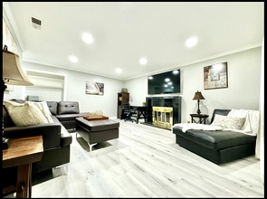 1189 Sunrise Way, Unit Main unit in Milpitas, CA - Foto de edificio - Building Photo