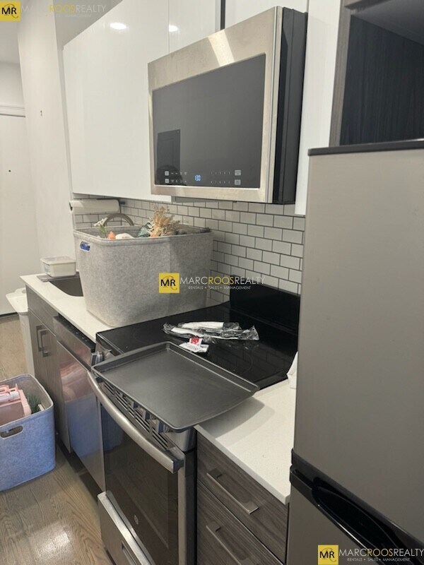 17 Joy St, Unit 8 in Boston, MA - Foto de edificio - Building Photo