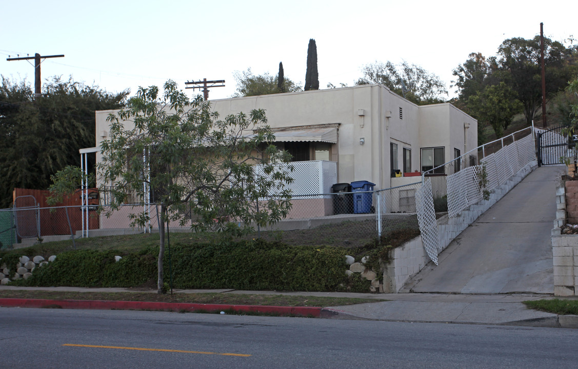 3210-3212 Griffin Ave in Los Angeles, CA - Foto de edificio