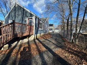 1 Ellsworth St in Sanford, ME - Building Photo - Building Photo