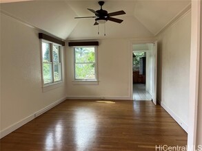 3264 Huelani Dr in Honolulu, HI - Building Photo - Building Photo