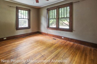 127 Flint St in Asheville, NC - Building Photo - Building Photo