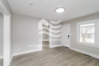 5840 Park Ave in Kansas City, MO - Building Photo - Building Photo