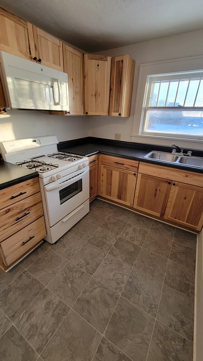 1025 C Ave, Unit 1025 C Ave Unit 2