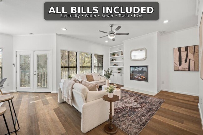 6501 Columbia Oaks Ct