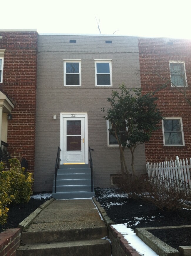 property at 321 Mount Vernon Ave