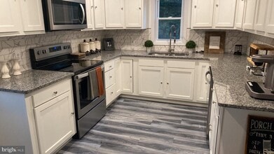 3311 Cedarville Rd in Millville, NJ - Building Photo - Building Photo