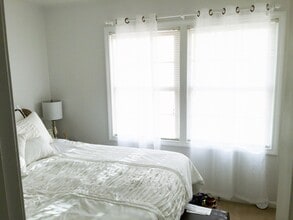 48 Strawberry Hill Ave in Stamford, CT - Building Photo - Building Photo