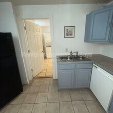 2021 3rd Ave S in Minneapolis, MN - Building Photo - Building Photo