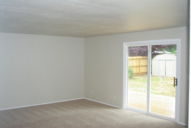 3735 Westland Ct SE in Port Orchard, WA - Building Photo - Building Photo