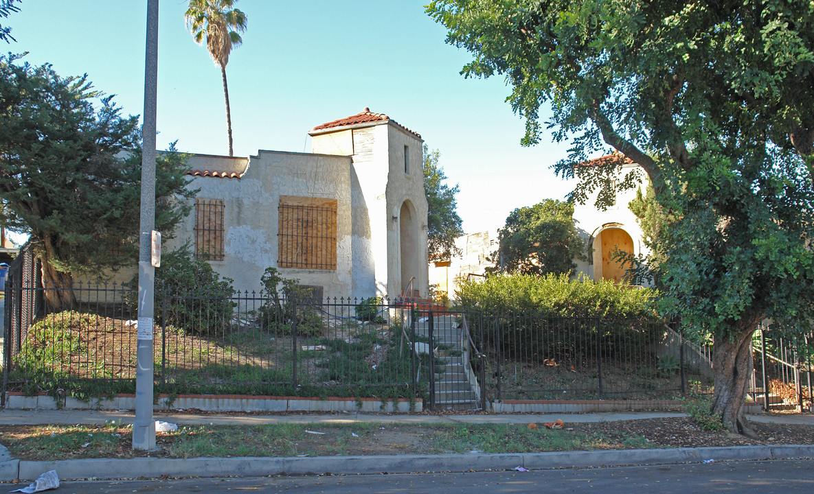1165 S Bronson Ave in Los Angeles, CA - Foto de edificio