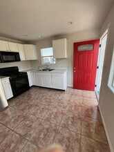 602 W 24th St in Los Angeles, CA - Building Photo - Building Photo