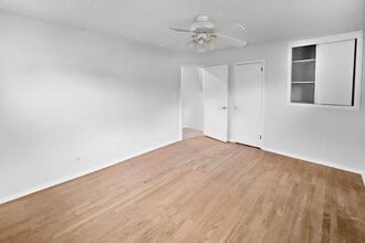 20 Meadow Dr in Little Falls, NJ - Building Photo - Building Photo