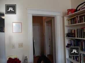 1627 Commonwealth Ave in Boston, MA - Building Photo - Building Photo