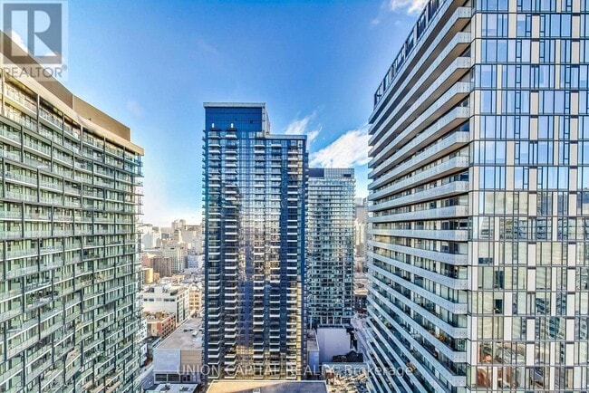property at 108-3108 Peter St