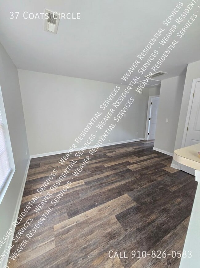 37 Coats Cir in Benson, NC - Building Photo - Building Photo