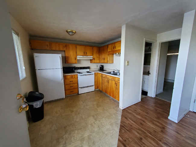 property at 1320 Linda Ln