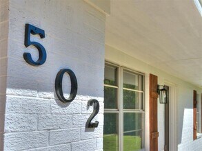 502 N Oak St in Chandler, OK - Building Photo - Building Photo