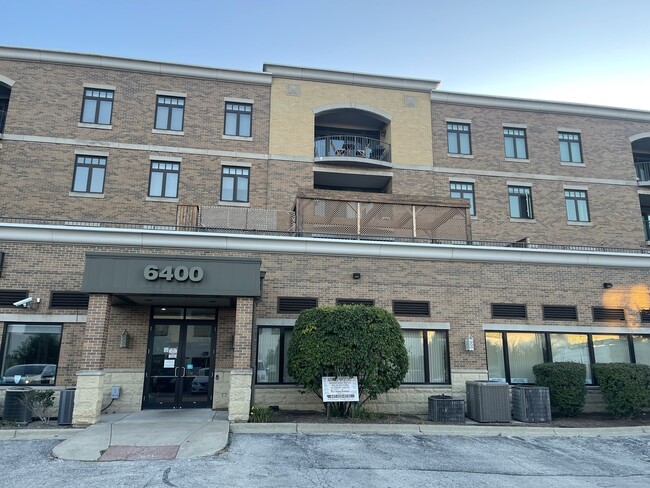 property at 6400 N Northwest Hwy