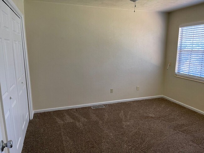 2630 Old Bainbridge Rd in Tallahassee, FL - Foto de edificio - Building Photo