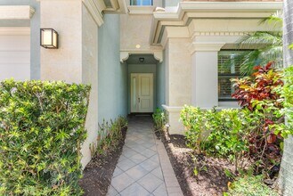 16615 Germaine Dr in Delray Beach, FL - Building Photo - Building Photo
