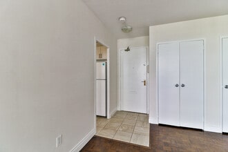 50 Cambridge Ave in Toronto, ON - Building Photo - Building Photo