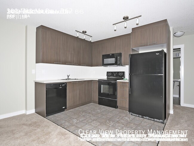 300 Marina Dr in Chestermere, AB - Building Photo - Building Photo