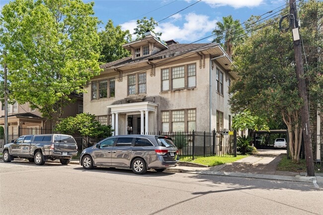 property at 806 Winbern St