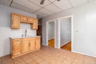 155 Salem St in Lowell, MA - Building Photo - Building Photo