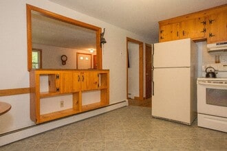 269 Portland St in Yarmouth, ME - Building Photo - Building Photo