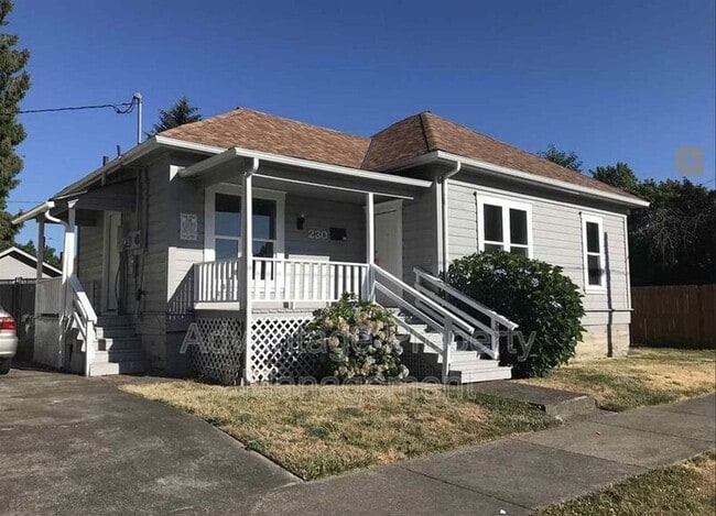 230 NW 13th St