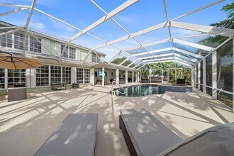 864 Whippoorwill Row in West Palm Beach, FL - Building Photo - Building Photo