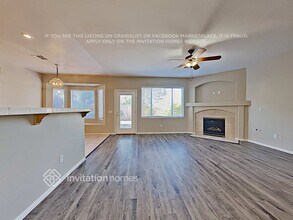 8112 Painted Clay Ave in Las Vegas, NV - Building Photo - Building Photo