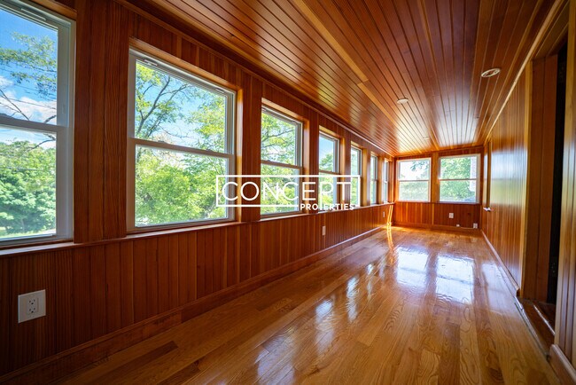 300 East St, Unit 2 in East Walpole, MA - Building Photo - Building Photo