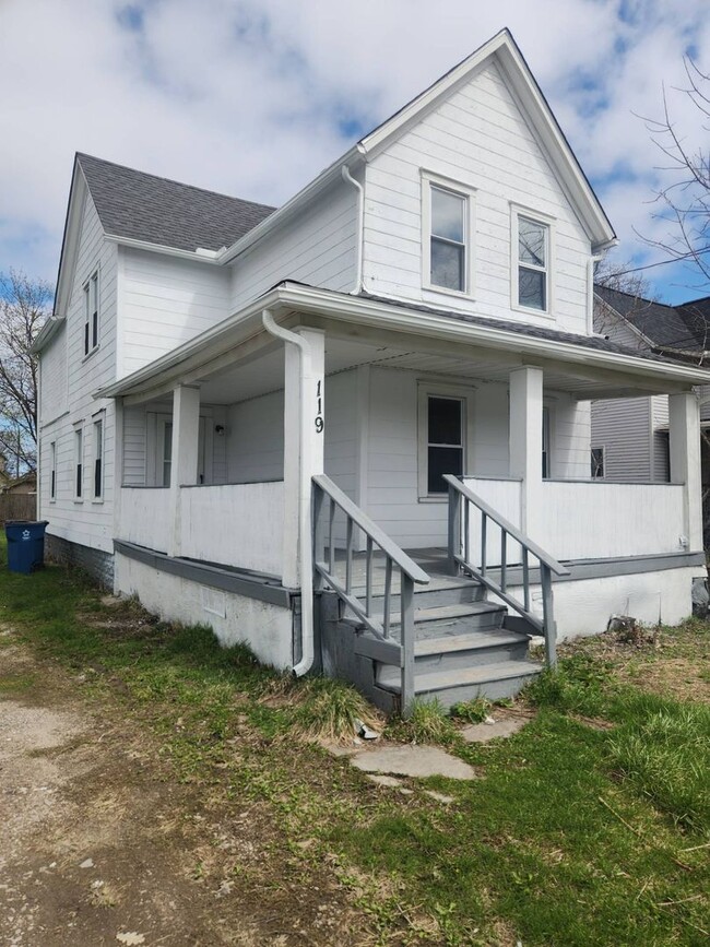 property at 119 E 32nd St