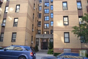 200 Bennett Ave in New York, NY - Building Photo