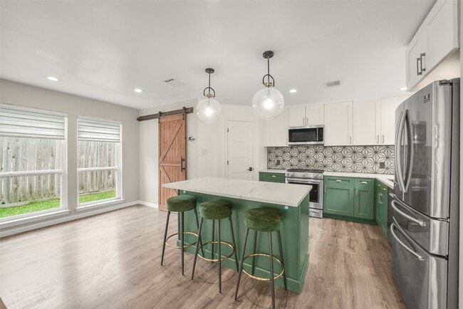 12111 Whittington Dr in Houston, TX - Building Photo - Building Photo