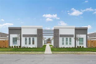 10 Mulberry Ave in McAllen, TX - Building Photo