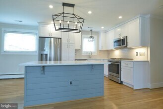 3817 Ren Rd in Fairfax, VA - Building Photo - Building Photo