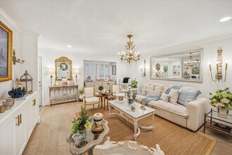 5822 Doliver Dr in Houston, TX - Building Photo - Building Photo