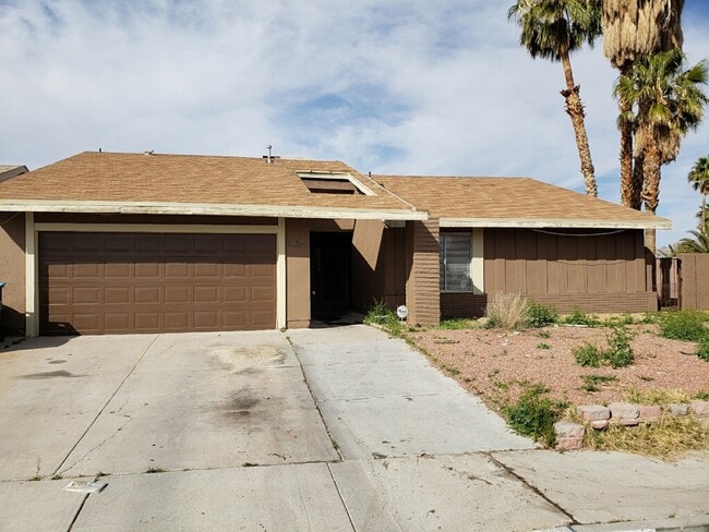 property at 3938 Irongate Ct