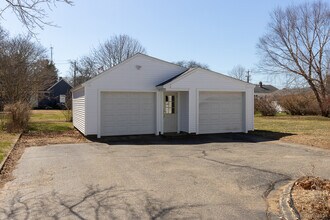 32 Maplewood St in Old Saybrook, CT - Building Photo - Building Photo