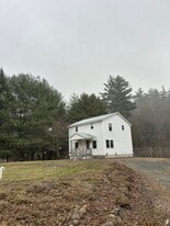 392 Back Ashuelot Rd in Ashuelot, NH - Building Photo
