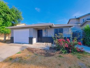 4313 W Princeton Ave in Fresno, CA - Building Photo - Building Photo