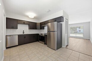 1335 Cedar St in Jacksonville, FL - Building Photo