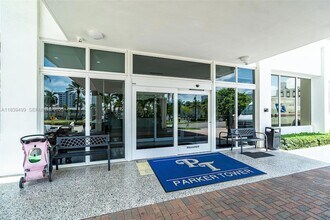 3140 S Ocean Dr, Unit 201 in Hallandale Beach, FL - Foto de edificio - Building Photo