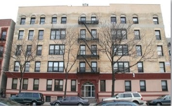 47 E 130th St in New York, NY - Foto de edificio - Building Photo